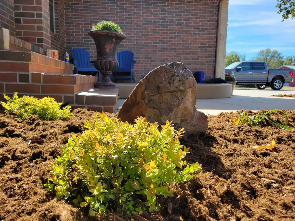 Affordable yard cleanup service with custom design across Valley Center, KS - Lindsay & Co. Landscaping