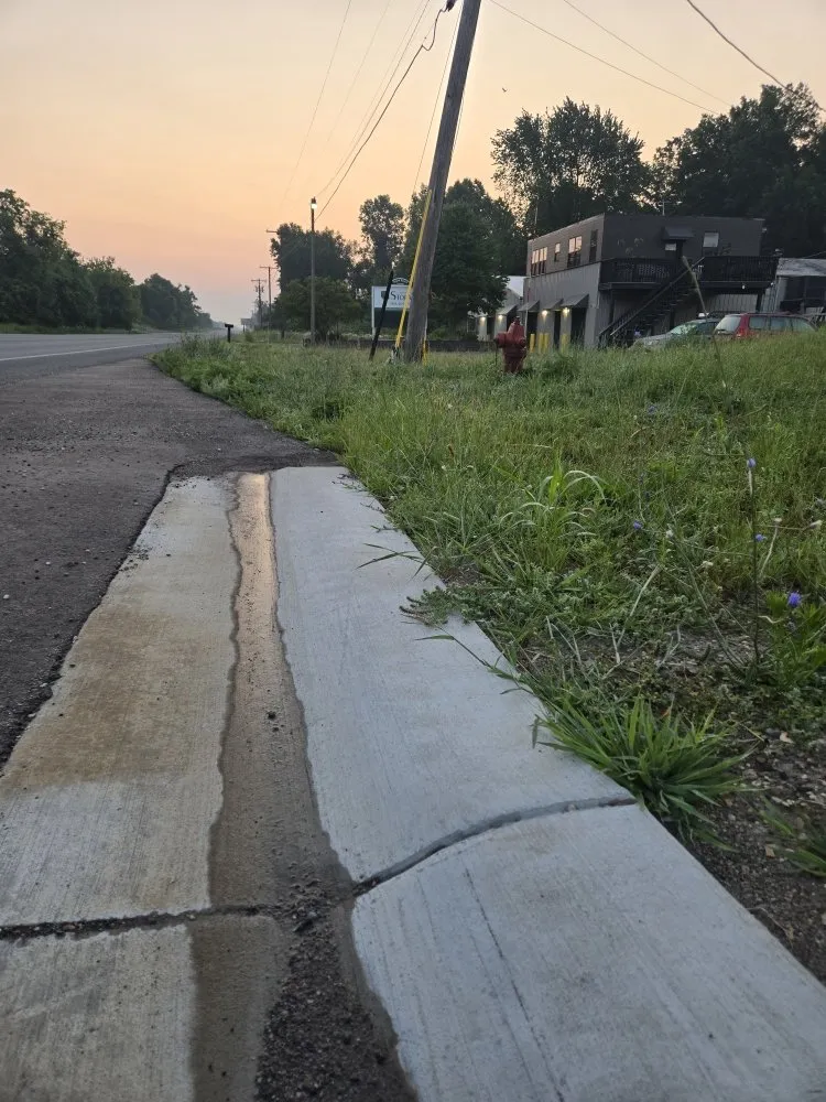 Custom garden landscaping experts serving Edwardsburg, MI - Line King Striping