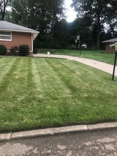 Affordable lawn mowing service in Massillon, OH - Line Up Lawn Care