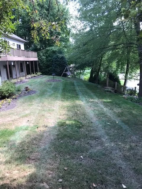 Affordable yard maintenance experts serving Massillon, OH - Line Up Lawn Care