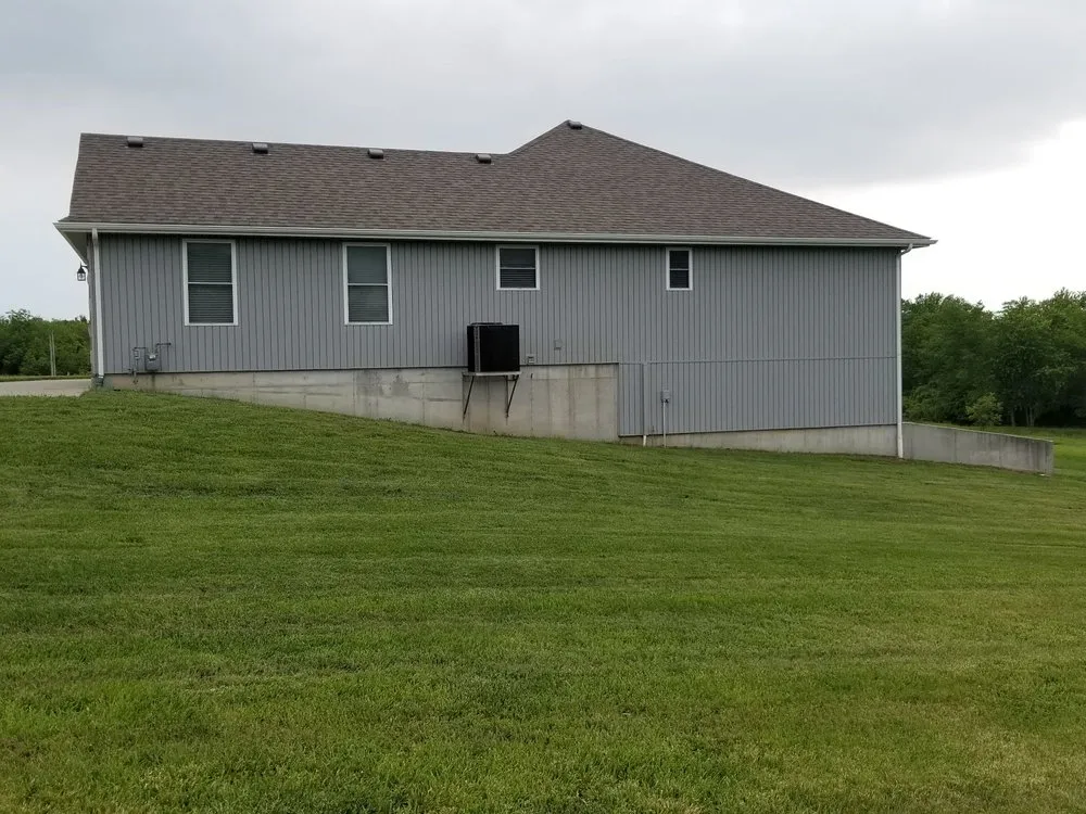 Reliable lawn mowing service in Higginsville, MO - Linebach Lawn & Landscape