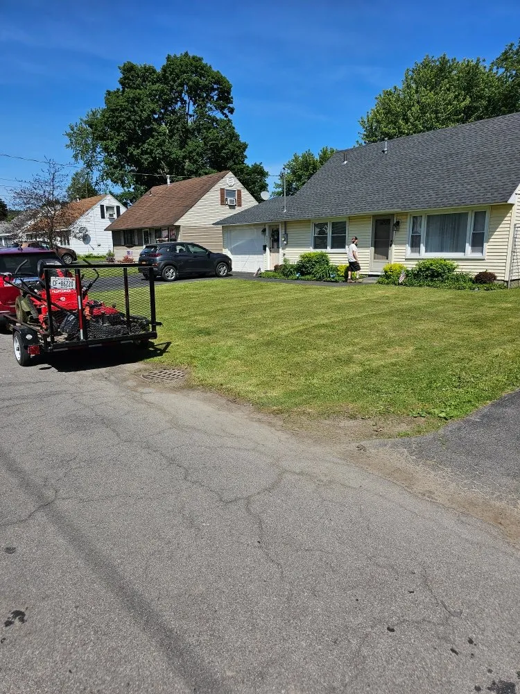 Professional yard maintenance in Frankfort, NY - Linebeck & Maggio Lawncare