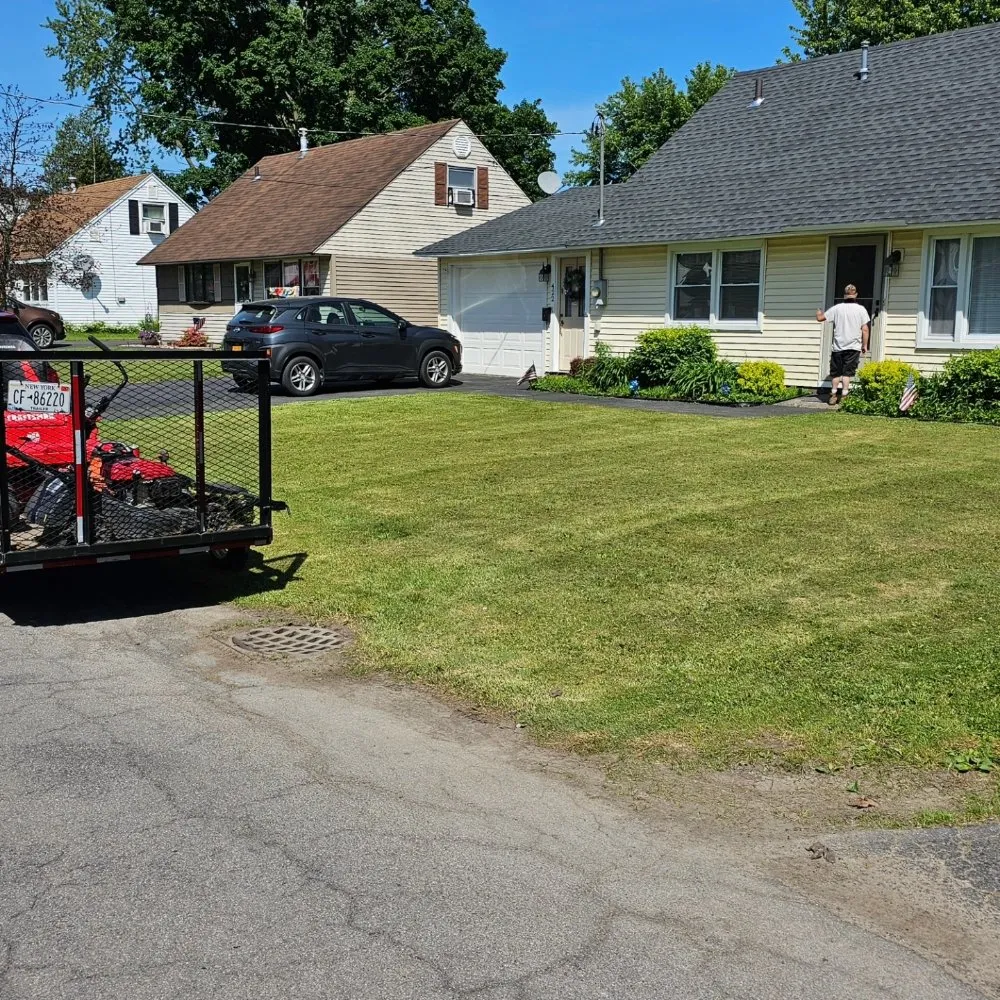 Professional yard maintenance in Frankfort, NY - Linebeck & Maggio Lawncare