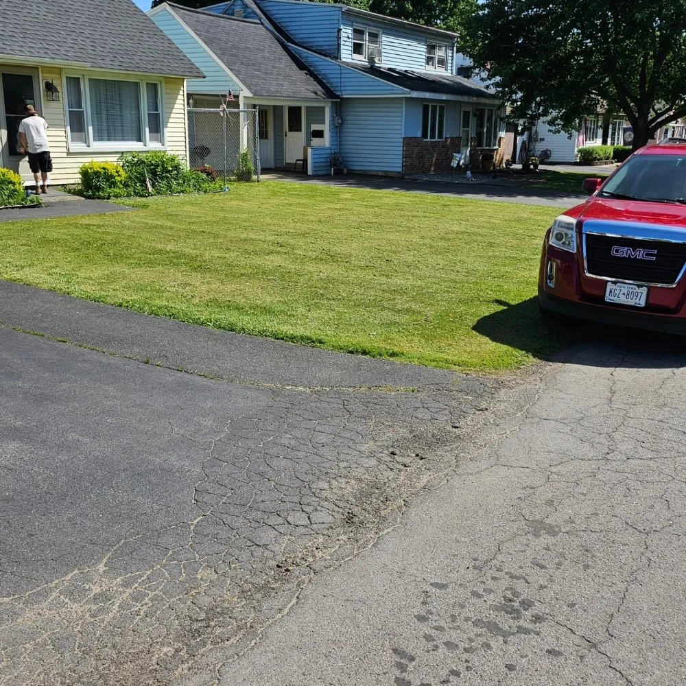 Reliable yard cleanup service for residential properties in Frankfort, NY by Linebeck & Maggio Lawncare