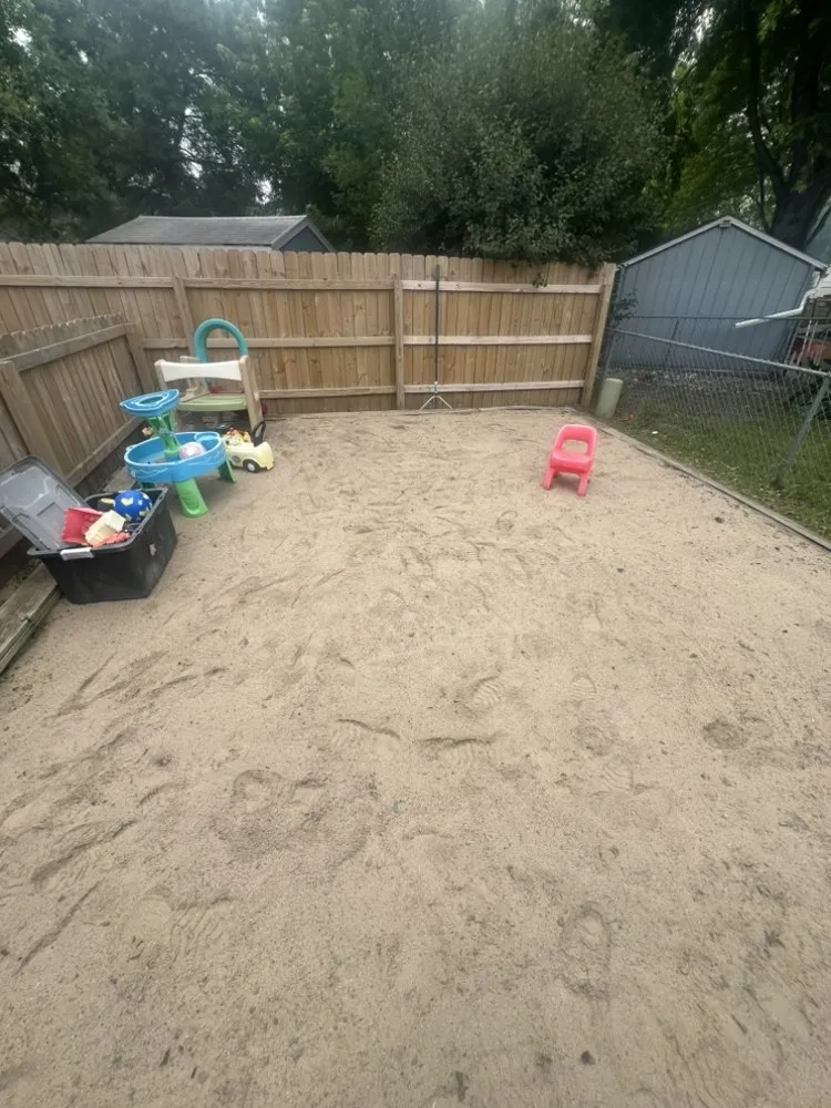 Expert yard maintenance in Fargo, ND - Lines 4 Less