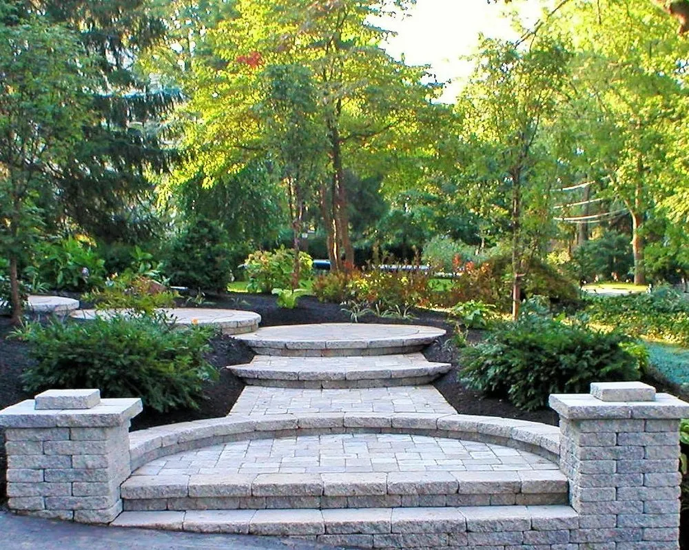 Expert yard cleanup service for homes across Chalfont, PA - Lingo Group