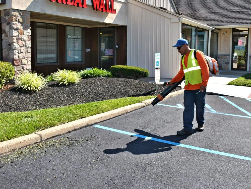 Professional residential landscaping experts serving Chalfont, PA - Lingo Group