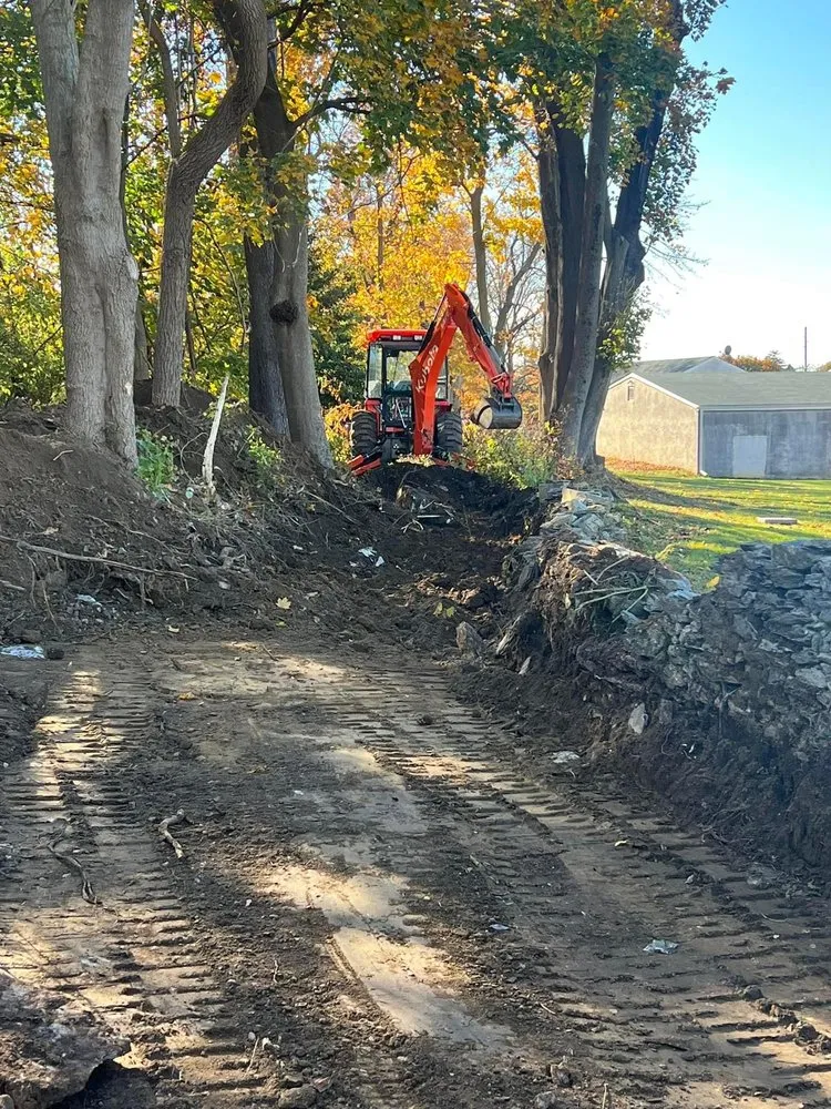 Professional yard maintenance experts serving Coatesville, PA - Links Lawn Care