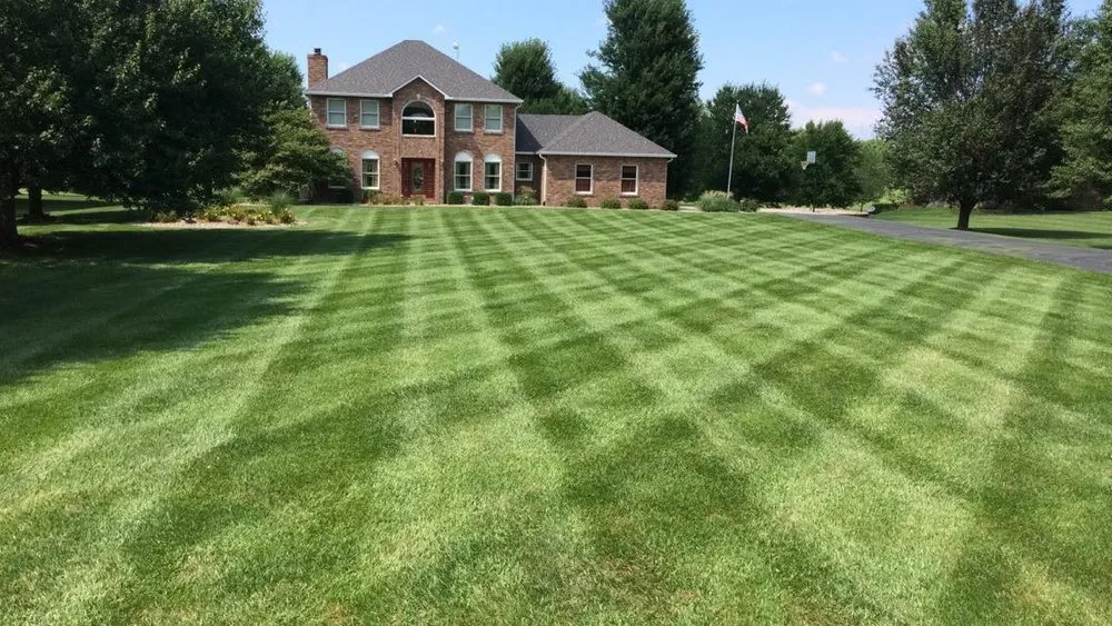 Custom residential landscaping experts serving Columbia, IL - Linnemann Lawn Care & Landscaping