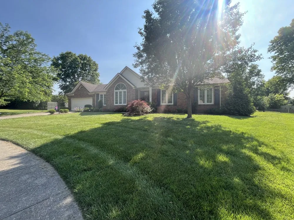 Reliable lawn care service for beautiful yards across Jeffersonville, IN - Linos Lawn Care