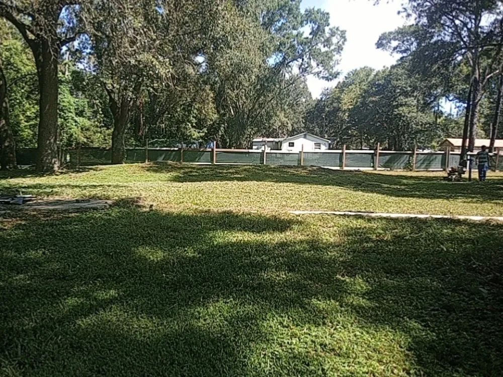 Expert lawn mowing service in Lakeland, FL - Lino's Lawn Mowing