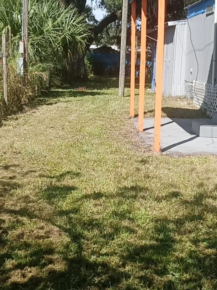 Affordable landscape design in Lakeland, FL by Lino's Lawn Mowing