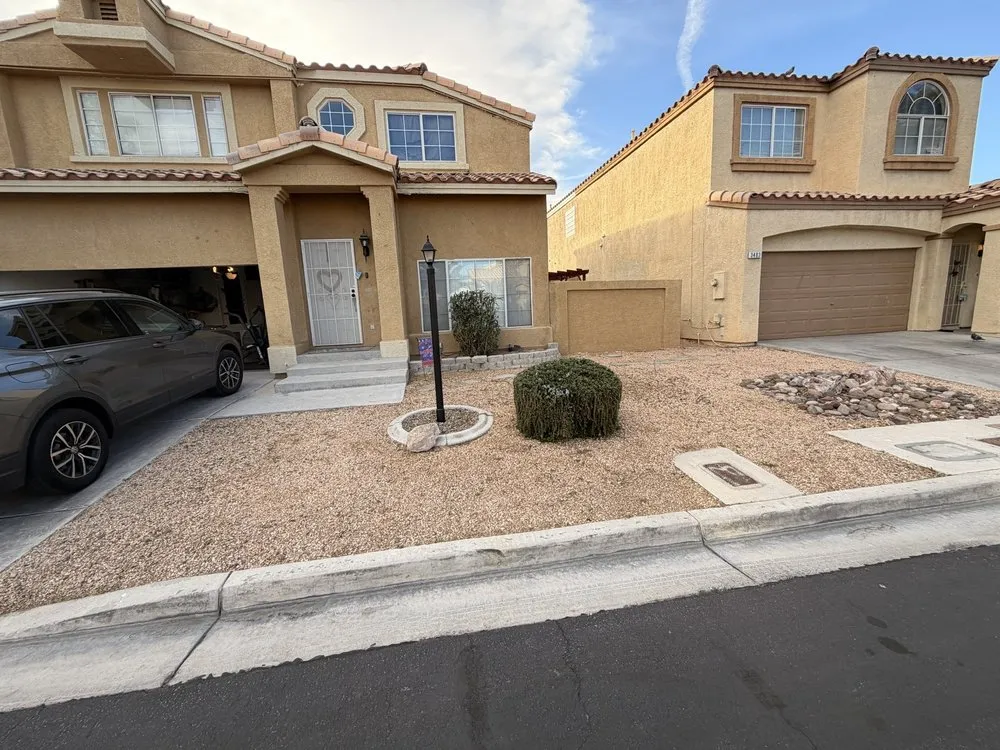 Top-rated yard cleanup service experts serving Sunrise Manor, NV - Linos Lawn Services