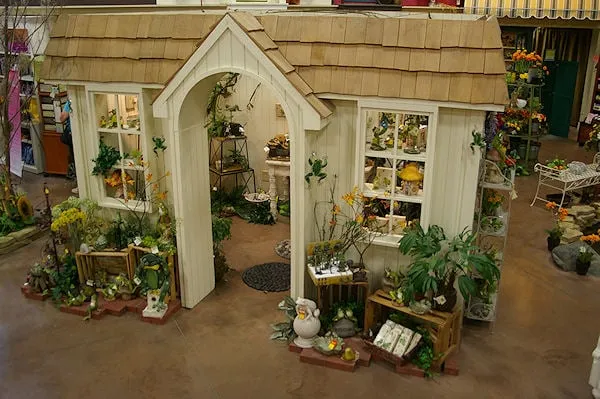 Affordable landscape design experts serving Elkhart, IN - Linton's Enchanted Gardens