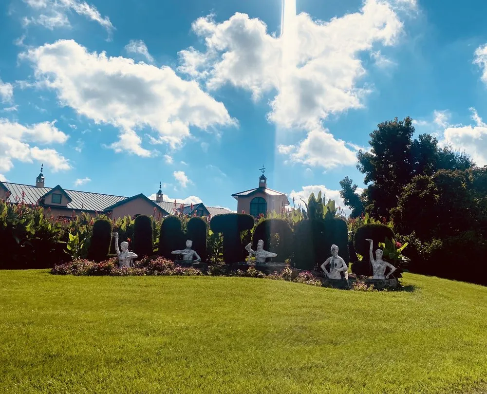 Affordable garden landscaping experts serving Elkhart, IN - Linton's Enchanted Gardens