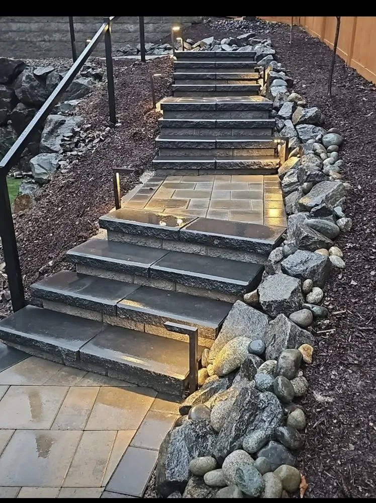 Top-rated landscape design for year-round maintenance in Seattle, WA by Lio landscaping