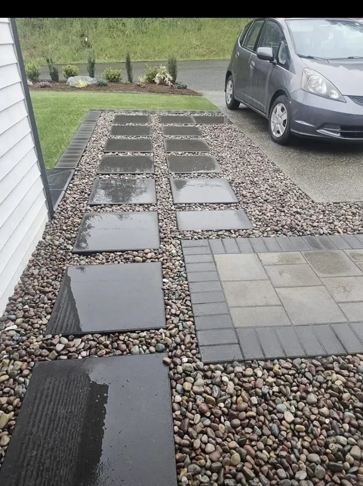 Reliable landscape installation near you in Seattle, WA by Lio landscaping
