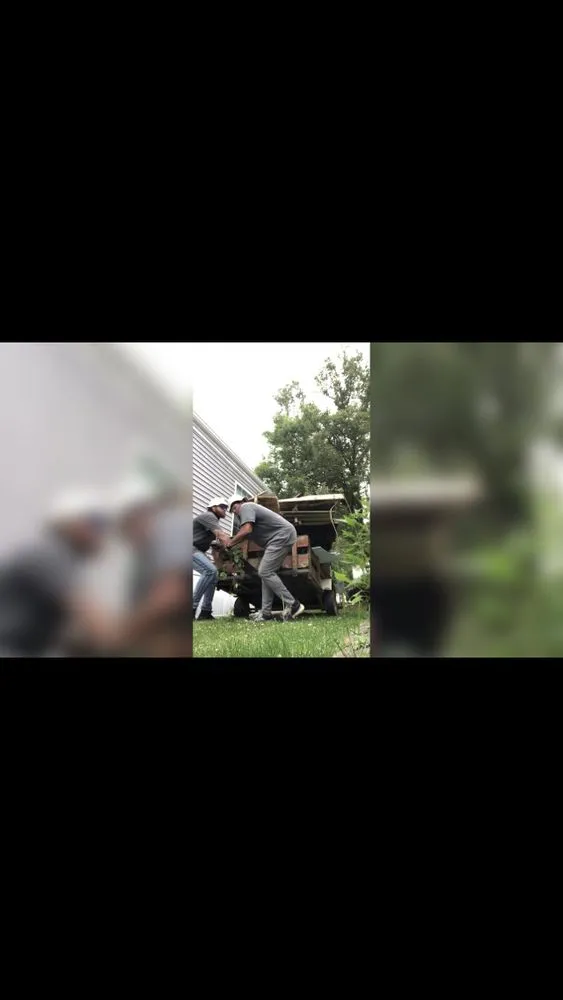 Top-rated garden landscaping in Columbus, OH by Lion King Hauling & Beyond