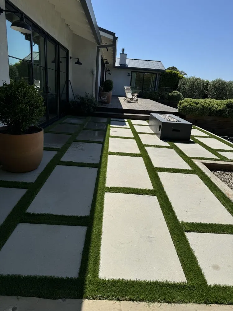 Custom residential landscaping for year-round maintenance across Los Angeles, CA - Lion Landscape