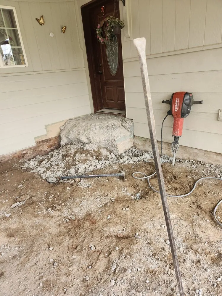 Expert landscaping services in Kennewick, WA - Lion Landscaping & Maintenance