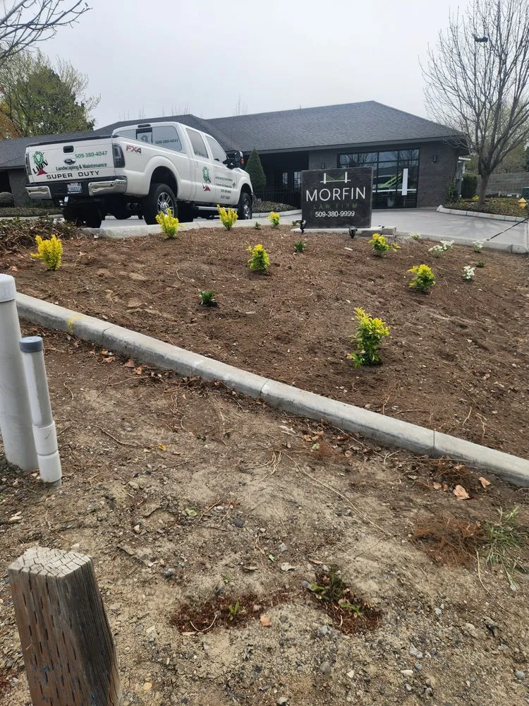 Reliable residential landscaping with custom design in Kennewick, WA by Lion Landscaping & Maintenance