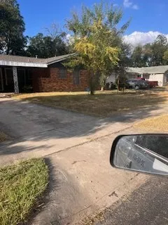 Trusted landscape installation in Converse, TX by Lionel & Sons