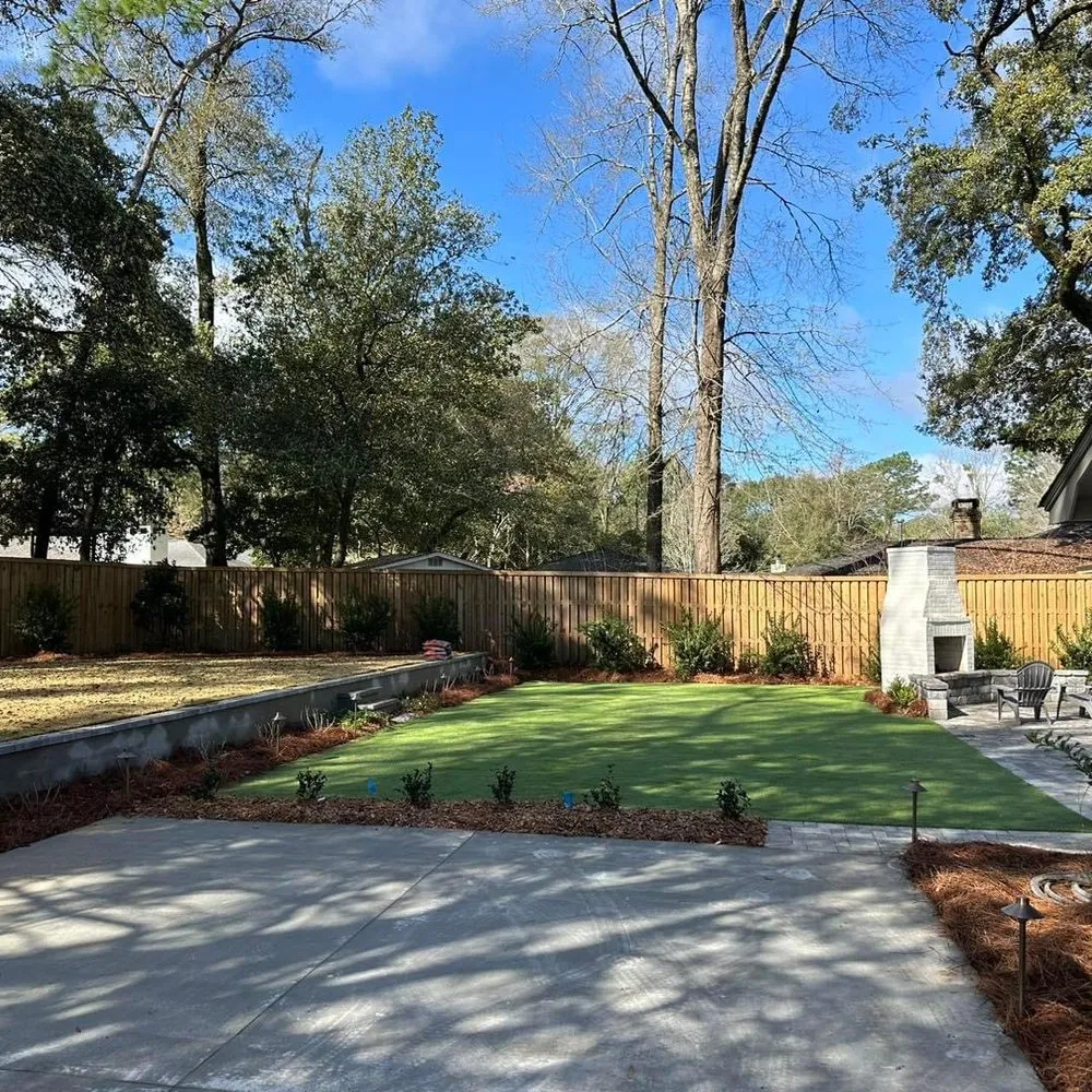 Top-rated garden landscaping for outdoor upgrades in Mobile, AL by Lions Business Pro