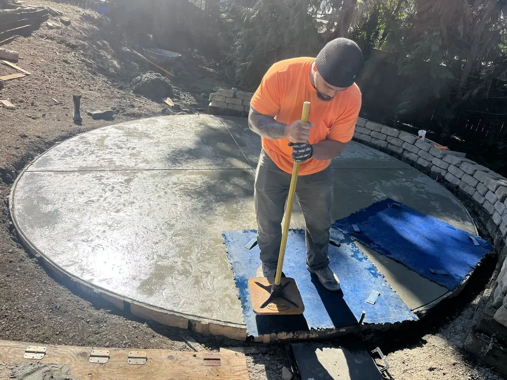 Affordable yard cleanup service experts serving Lakewood, WA - Lions Concrete & Landscape