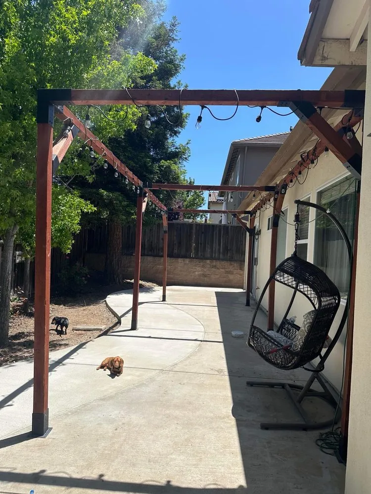 Expert yard cleanup service for year-round maintenance in Paso Robles, CA by Lion's Landscaping