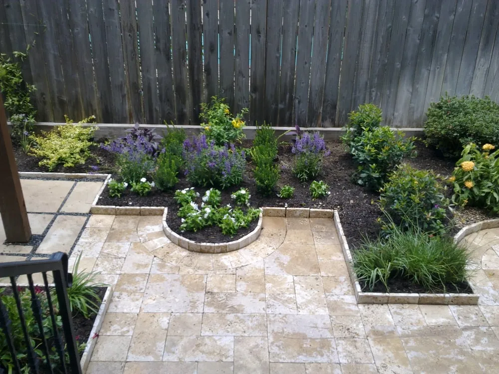 Custom yard maintenance for homes across Richmond, TX - Lipani Designs