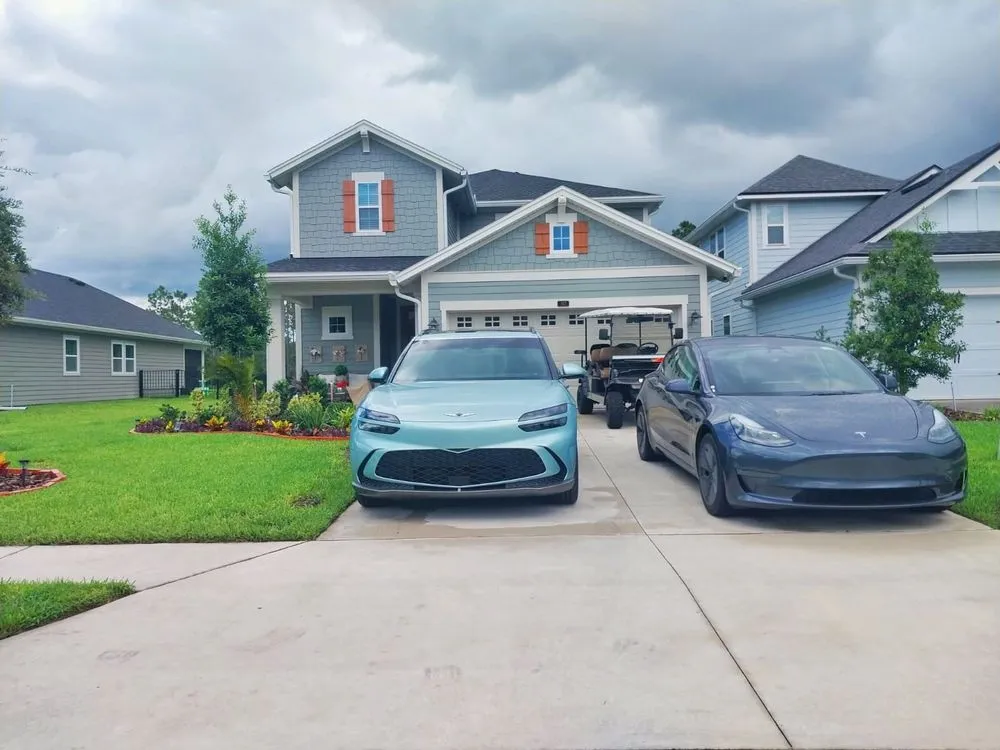 Affordable landscaping services for homes in Daytona Beach, FL by Liquid Lawn