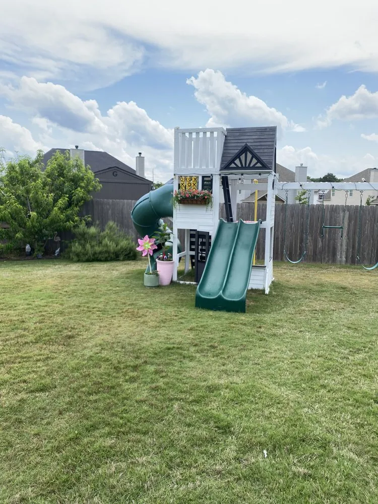 Affordable yard cleanup service for outdoor upgrades across Macon, GA - Liquid Lawn