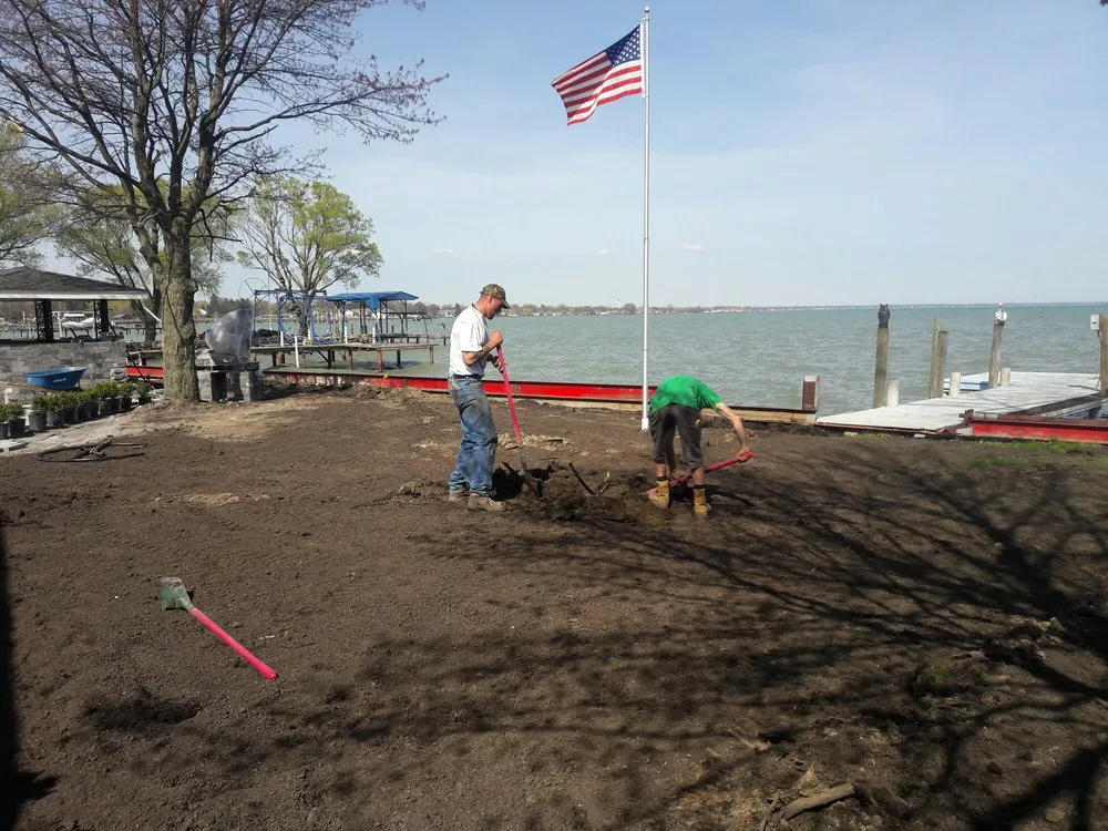 Local yard maintenance with custom design in Warren, MI by Liquid Sun