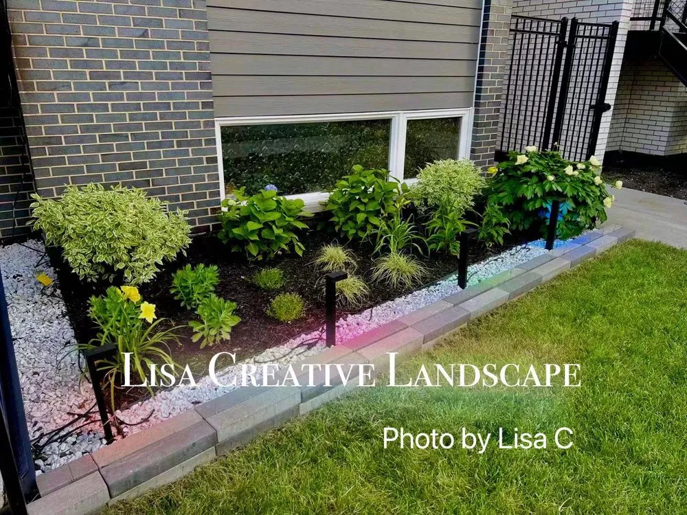 Local garden landscaping in Chicago, IL by Lisa Creative Landscape