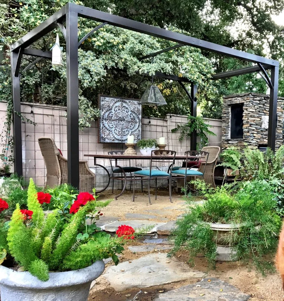 Local garden landscaping for homes across Santa Clarita, CA - Lisa Esposito Design