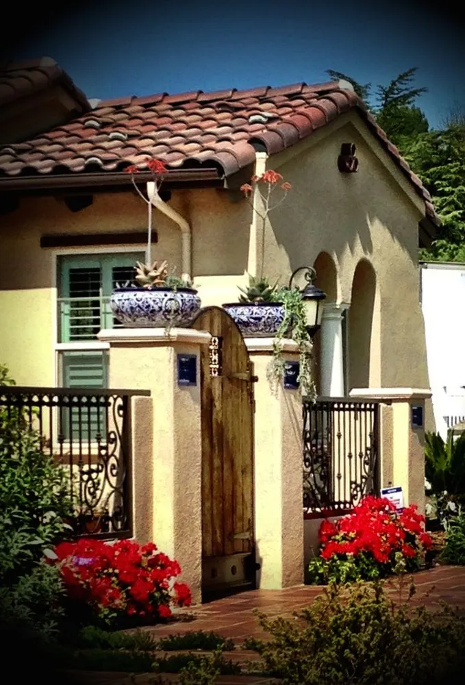 Local landscaping services for homes in Santa Clarita, CA by Lisa Esposito Design