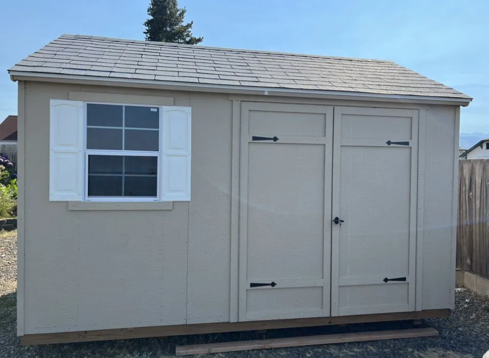 Expert garden landscaping for beautiful yards in Tacoma, WA by Lisa Landscaping & Construction