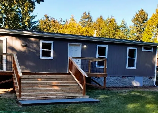 Professional lawn care service experts serving Tacoma, WA - Lisa Landscaping & Construction