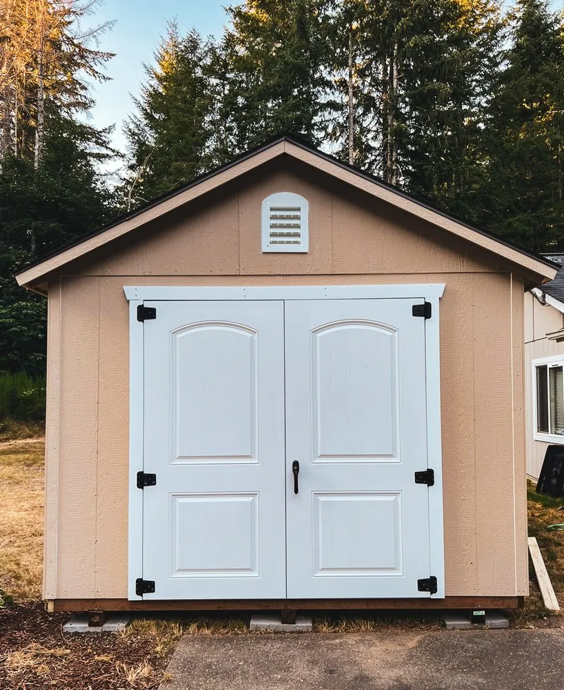 Custom yard maintenance for year-round maintenance across Tacoma, WA - Lisa Landscaping & Construction