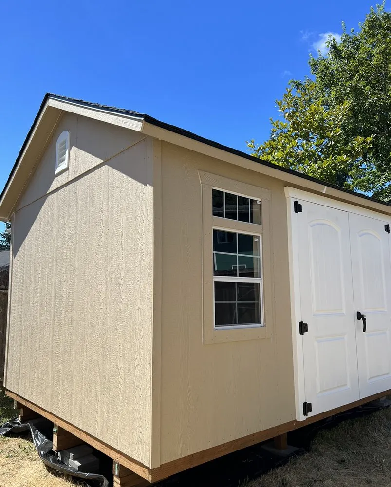 Custom yard maintenance for beautiful yards across Tacoma, WA - Lisa Landscaping & Construction