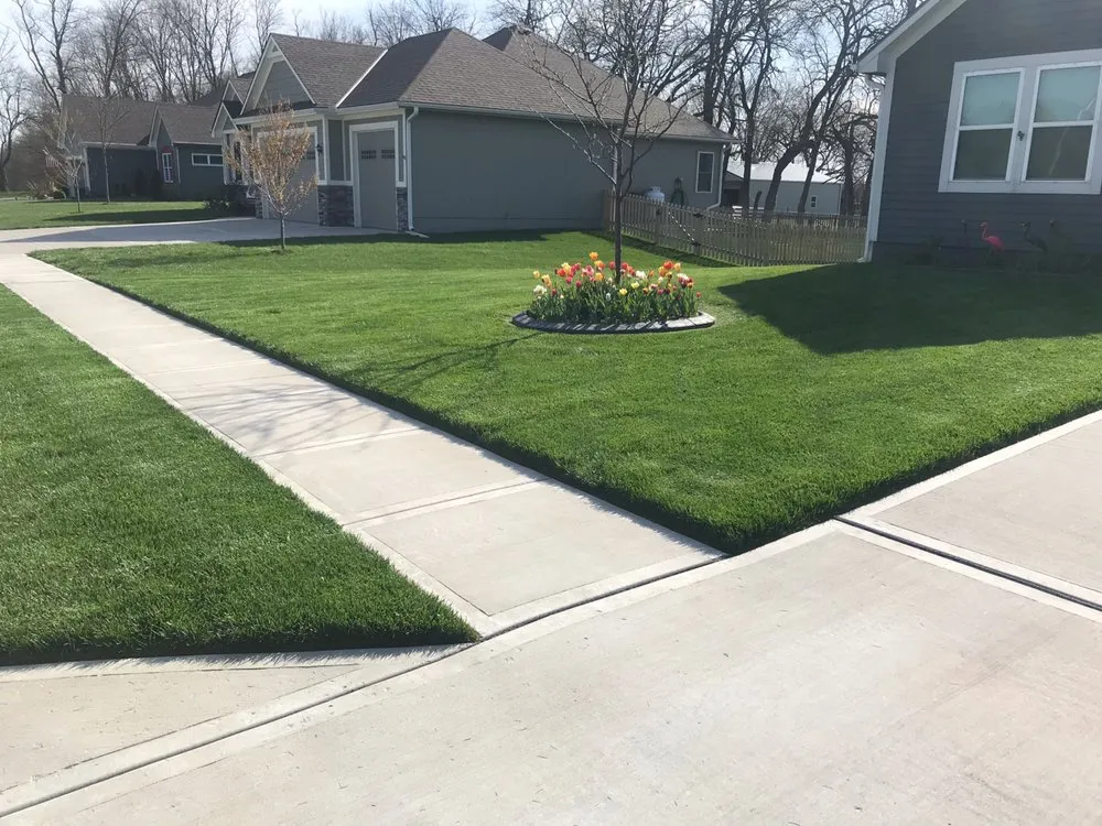 Expert lawn care service in Lee's Summit, MO by Lisa’s Lawn Care