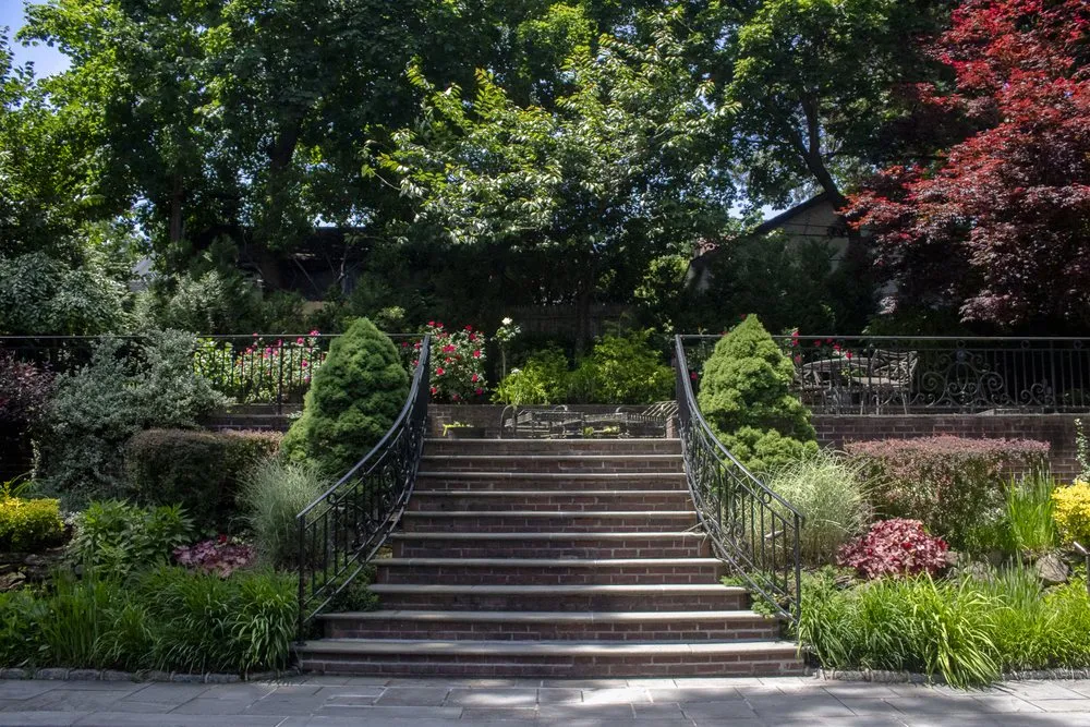 Custom yard maintenance in Ozone Park, NY - Lisena Landscaping
