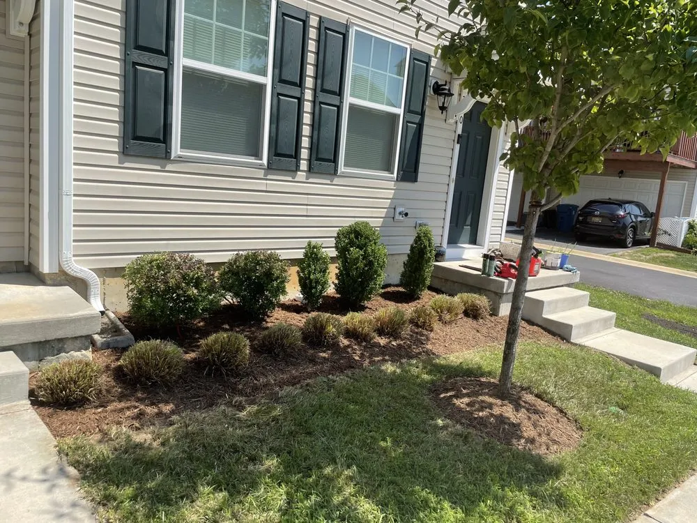 Reliable lawn care service experts serving Dover, DE - Lish’ Luxury Lawn And Lanscape