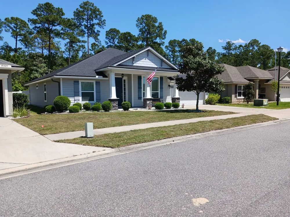 Reliable lawn care service experts serving Hilliard, FL - Lithe Landscape Design