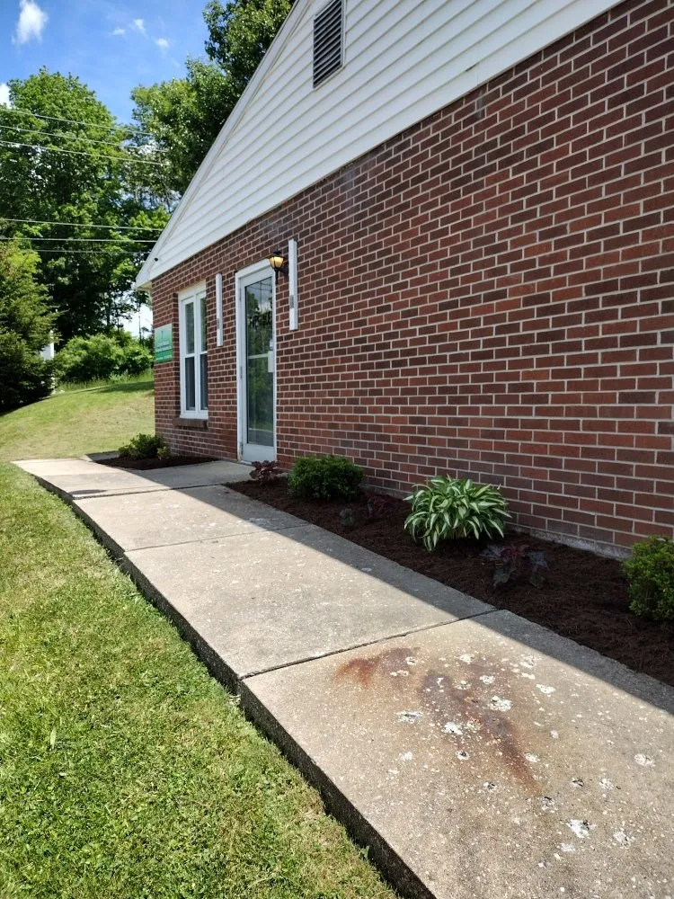 Top-rated garden landscaping in Johnstown, PA by Litterine Landscaping