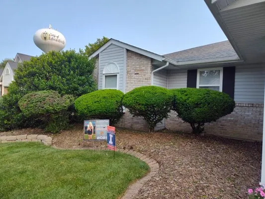 Little Ant Landscaping Logo