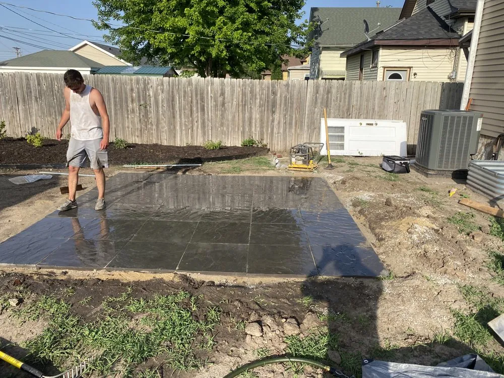 Affordable outdoor landscaping experts serving Lincoln, NE - Little Bear Outdoor Services