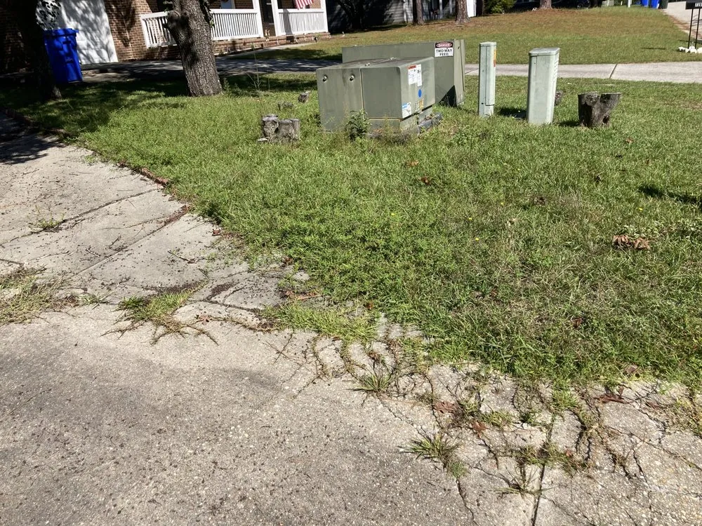 Top-rated yard maintenance in Raeford, NC - Little Brother Landscaping & Lawn Care