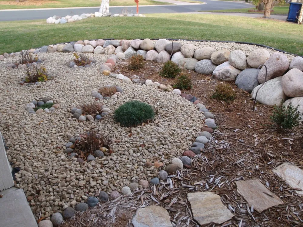 Local garden landscaping in Blaine, MN by Little Buddies Services