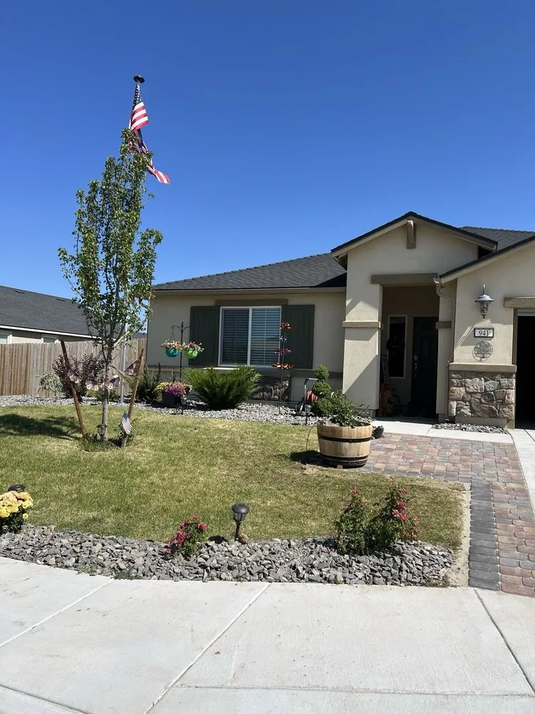 Professional yard cleanup service in Reno, NV - Little City Landscape